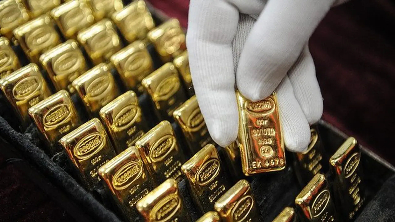 تراجع أسعار الذهب بنسبة 2% في ظل ترقب قرار الاحتياطي الفيدرالي الأمريكي